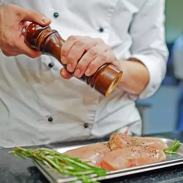 Moedor de Sal e Pimenta Classic Sempre Acessível